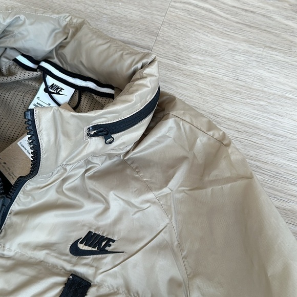 Nike | Street Style Logo Jackets mens size medium - Picture 8 of 9